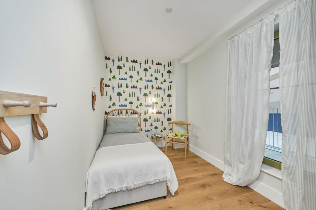 Apartment in London - More