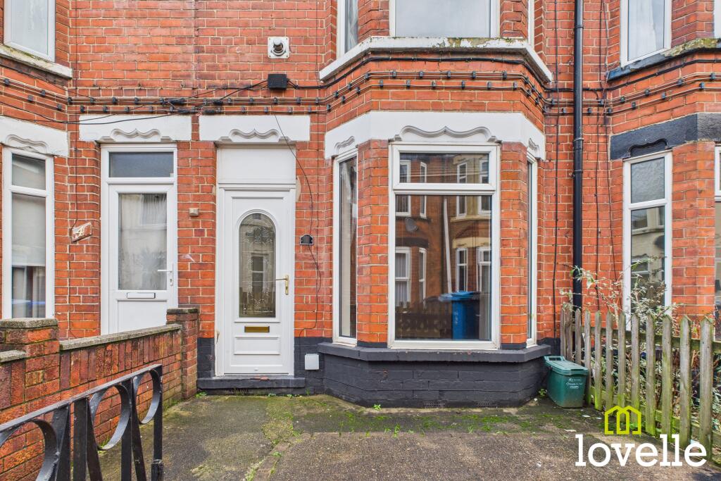 Main image of property: Belle-Vue, Middleburg Street, Hull, HU9