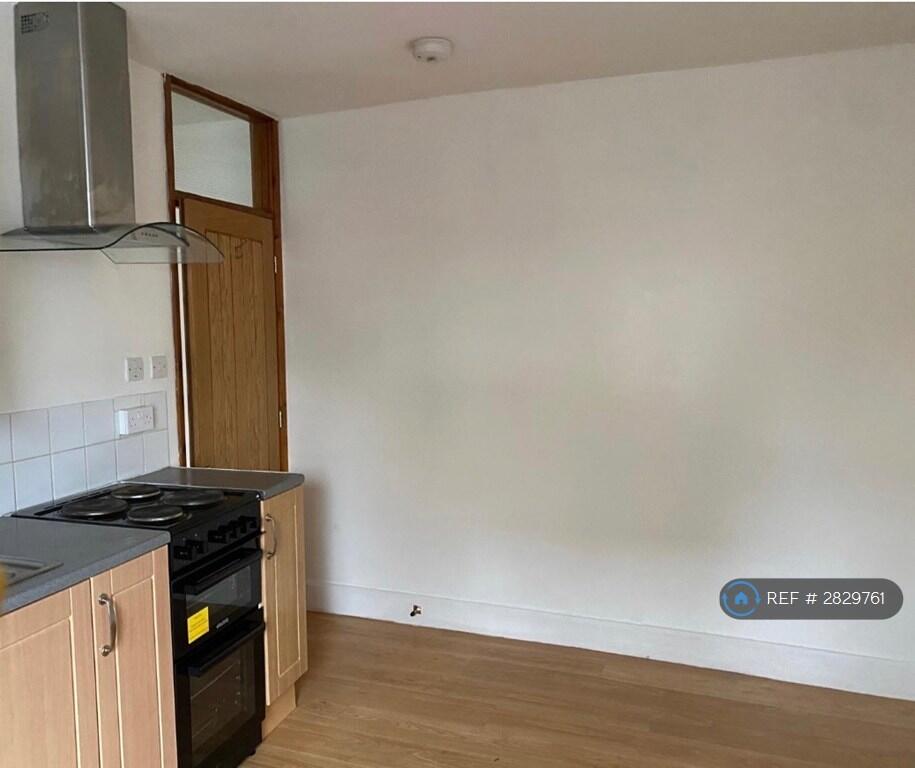 Additional image 2 of High Street, Street, BA16