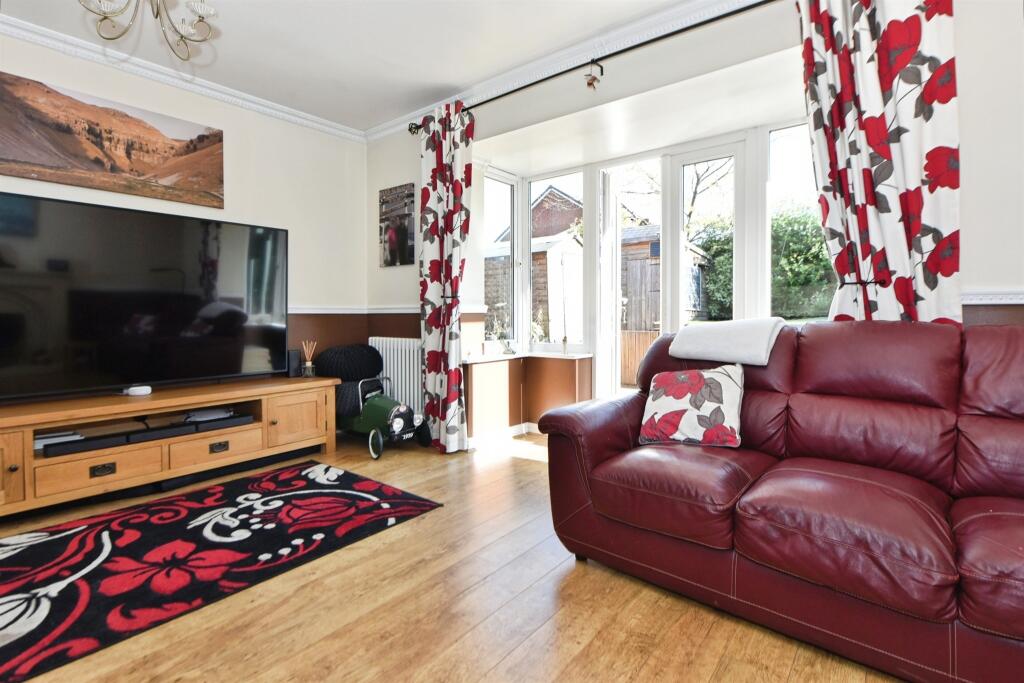 House in Barnsley, South Yorkshire - View 3