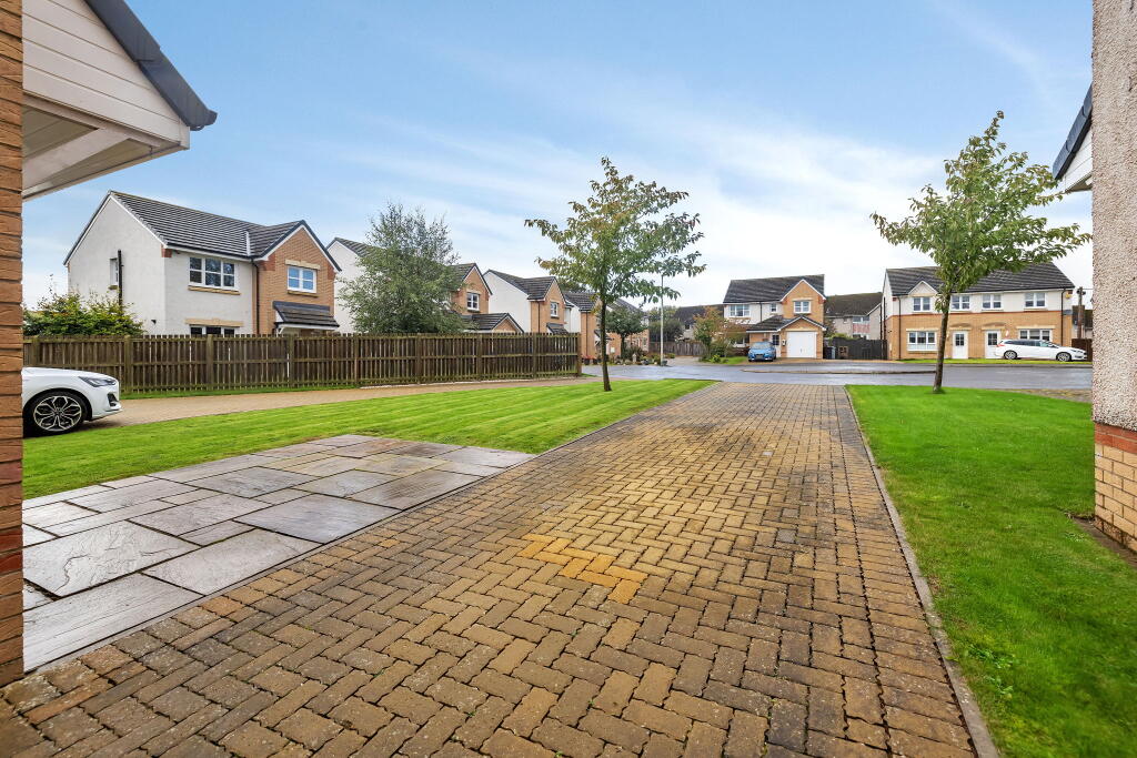 House in Motherwell, South Lanarkshire - View 4