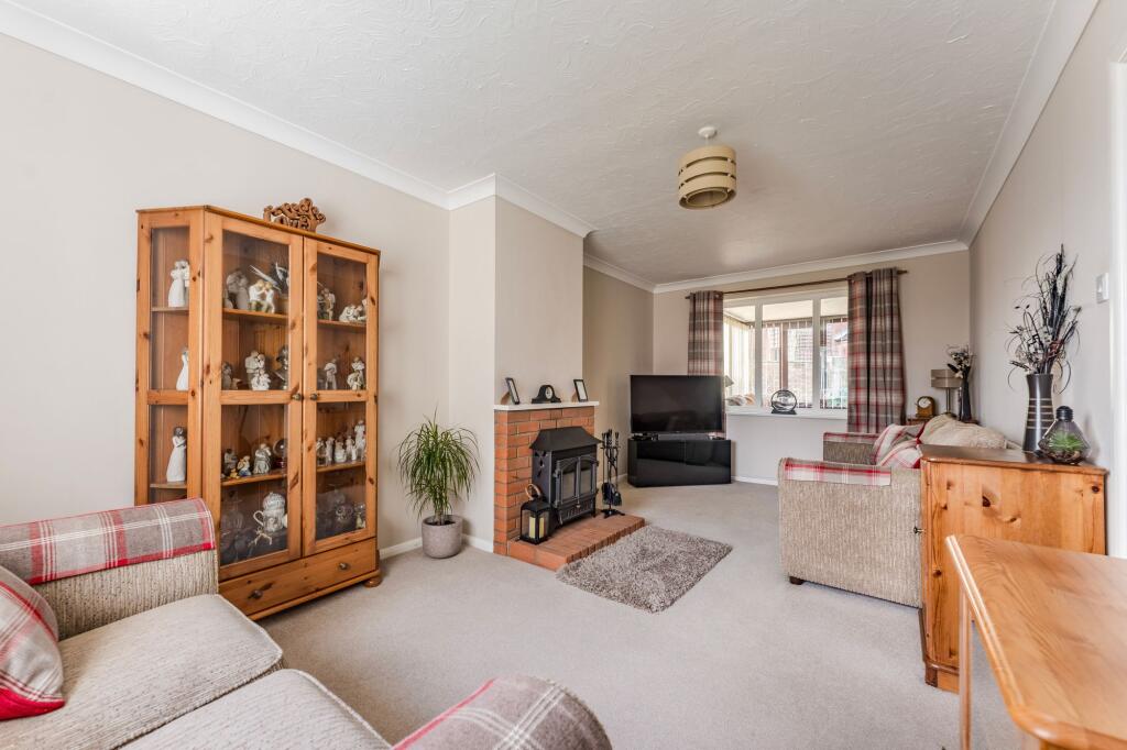 St. Andrews Close, Worstead photo 4