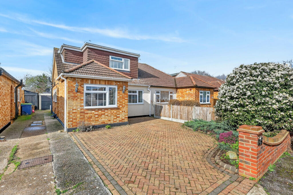 Main image of property: Prestwood Close, Thundersley
