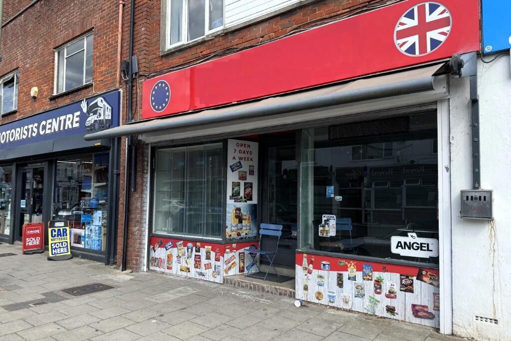 Main image of property: Old Milton Road, New Milton, Hampshire, BH25
