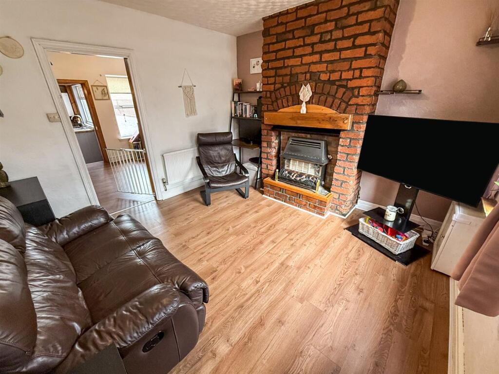 House in Shrewsbury - View 2