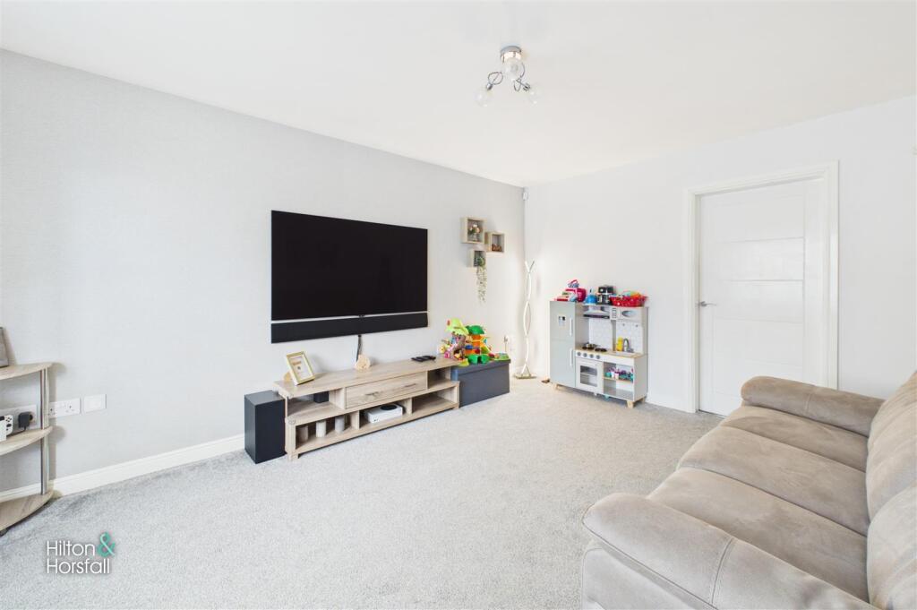 House in Burnley, Lancashire - View 5