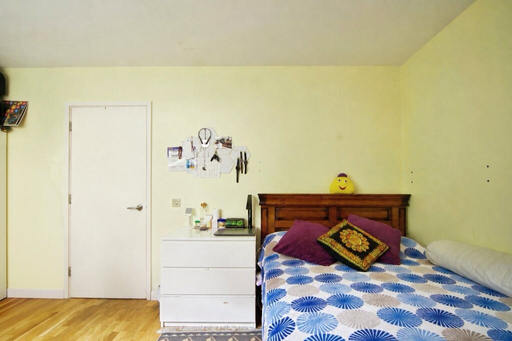 Apartment in London, Forest Gate - More