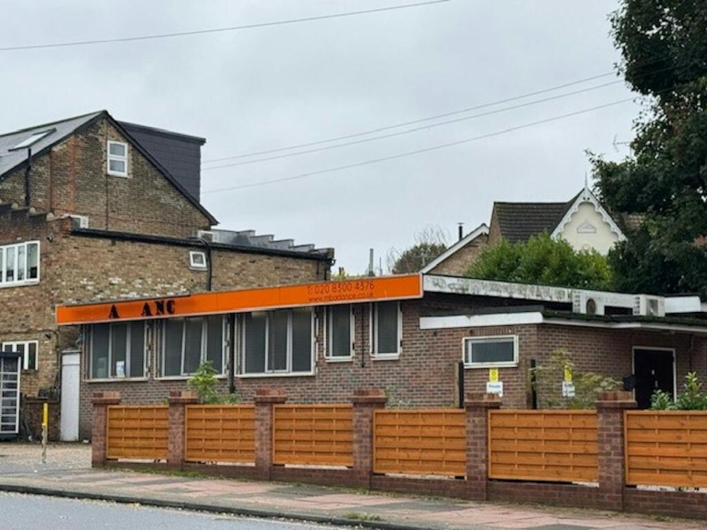 Main image of property: 18A Lansdown Road, Sidcup, DA14 4EG