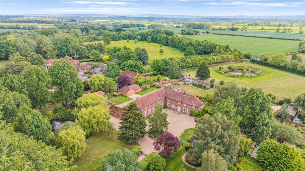 Main image of property: Reads Lane, Cublington, Leighton Buzzard, Bedfordshire, LU7