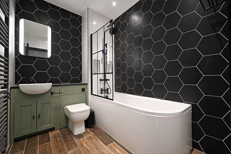 Apartment in Sheffield, South Yorkshire - View 4