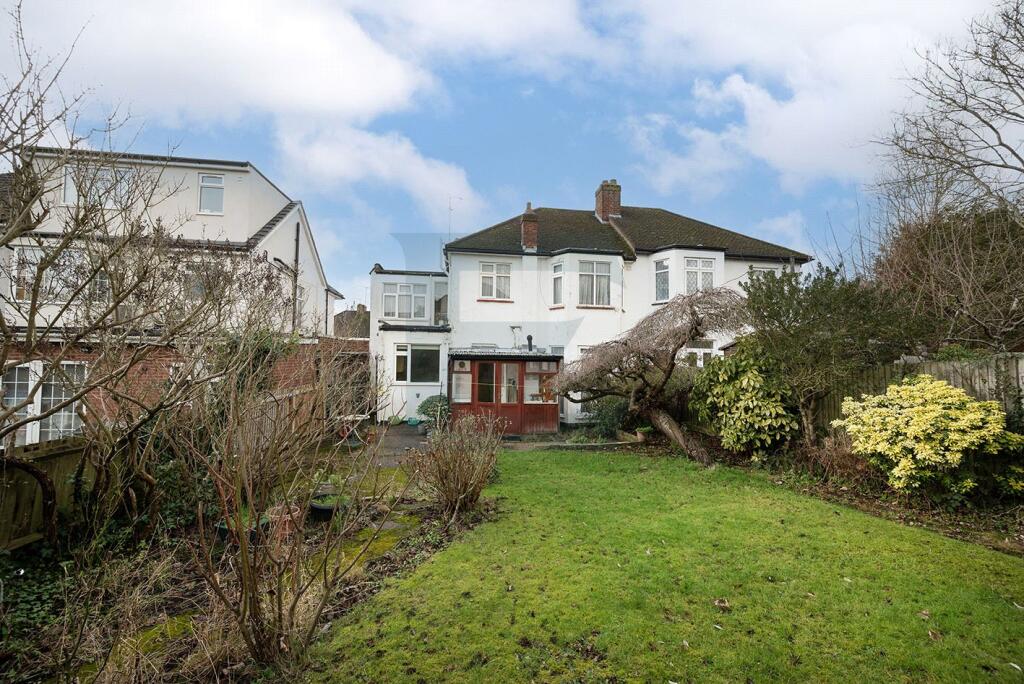 Fernside Avenue, Mill Hill, London, NW7 photo 3