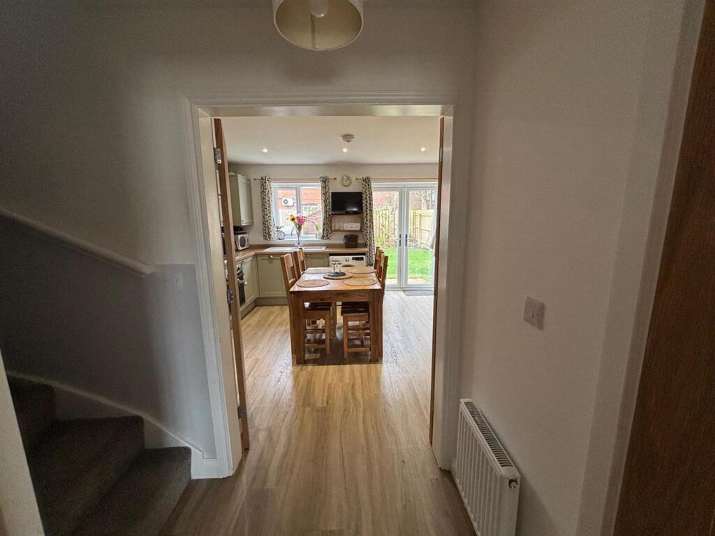 House in Hull - View 5