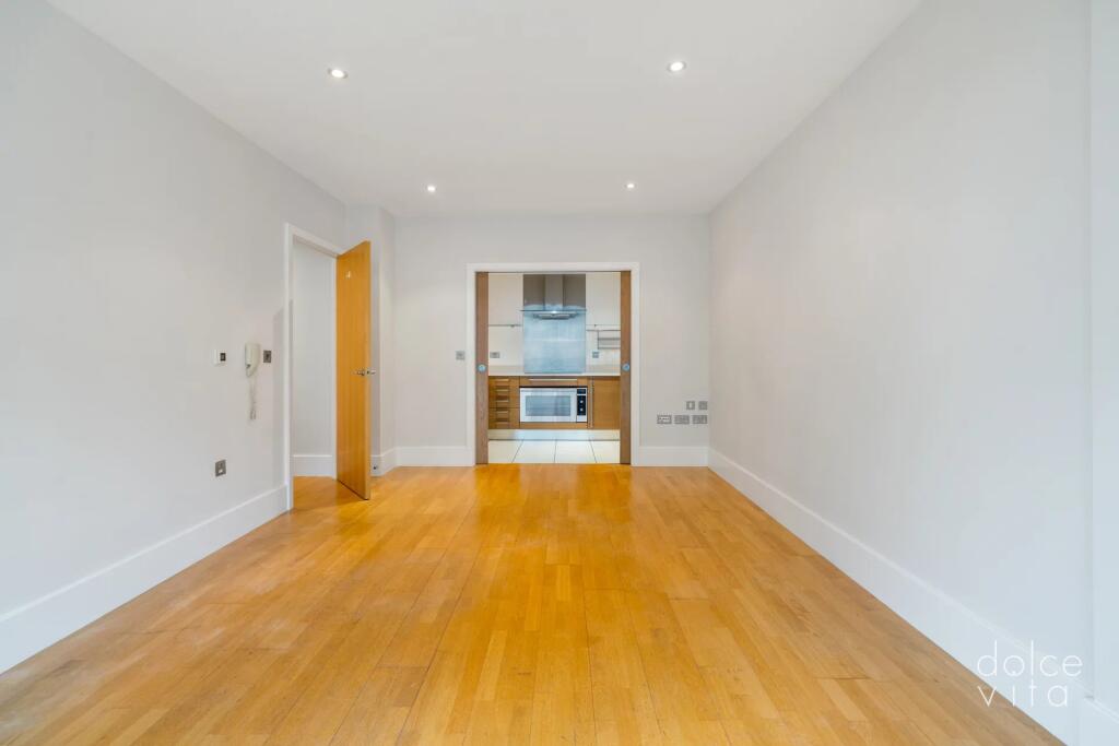 Apartment in London - View 5