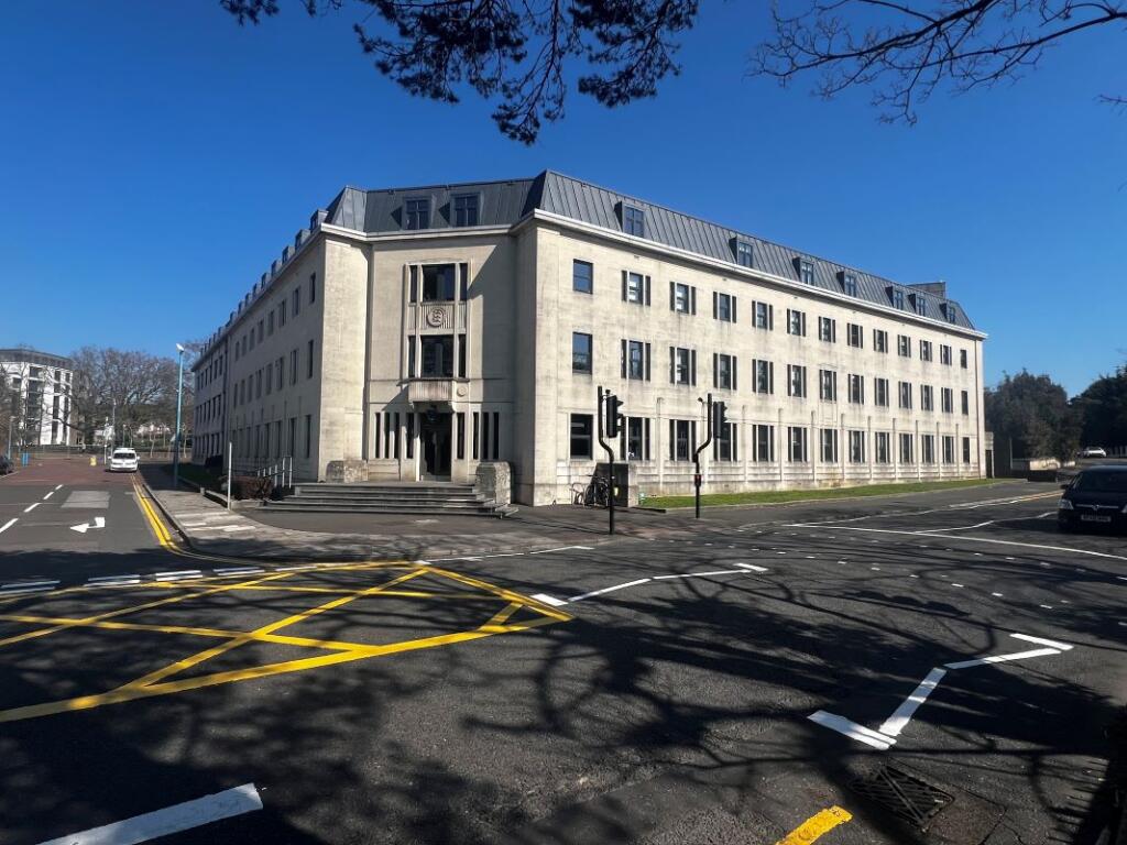 Main image of property: Flat 14 The Metropolitan, 3 Sandbanks Road, Lower Parkstone, Poole, Dorset, BH15 2FP