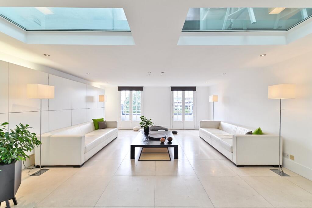 5-bed flat on Queen's Gate Gardens, South Kensington, London, £5,000,000