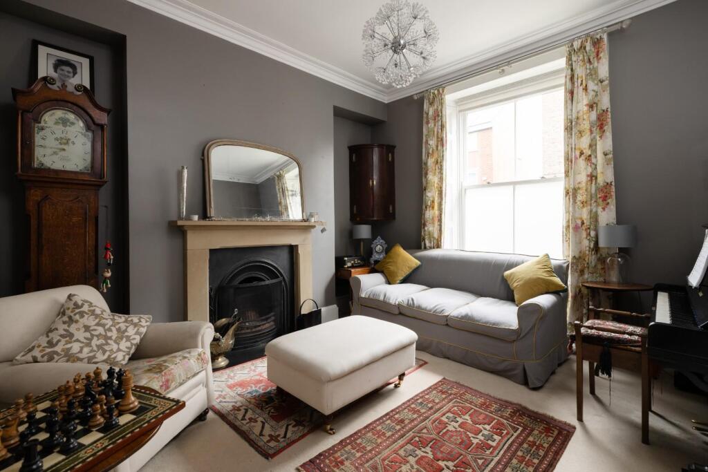 House in York - View 4