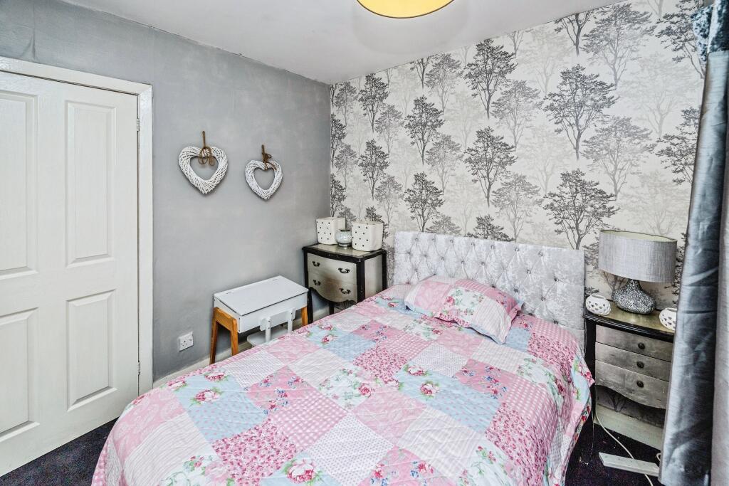 House in Kirklees, West Yorkshire - More