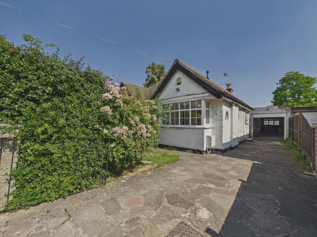 Main image of property: East Mead, Ruislip