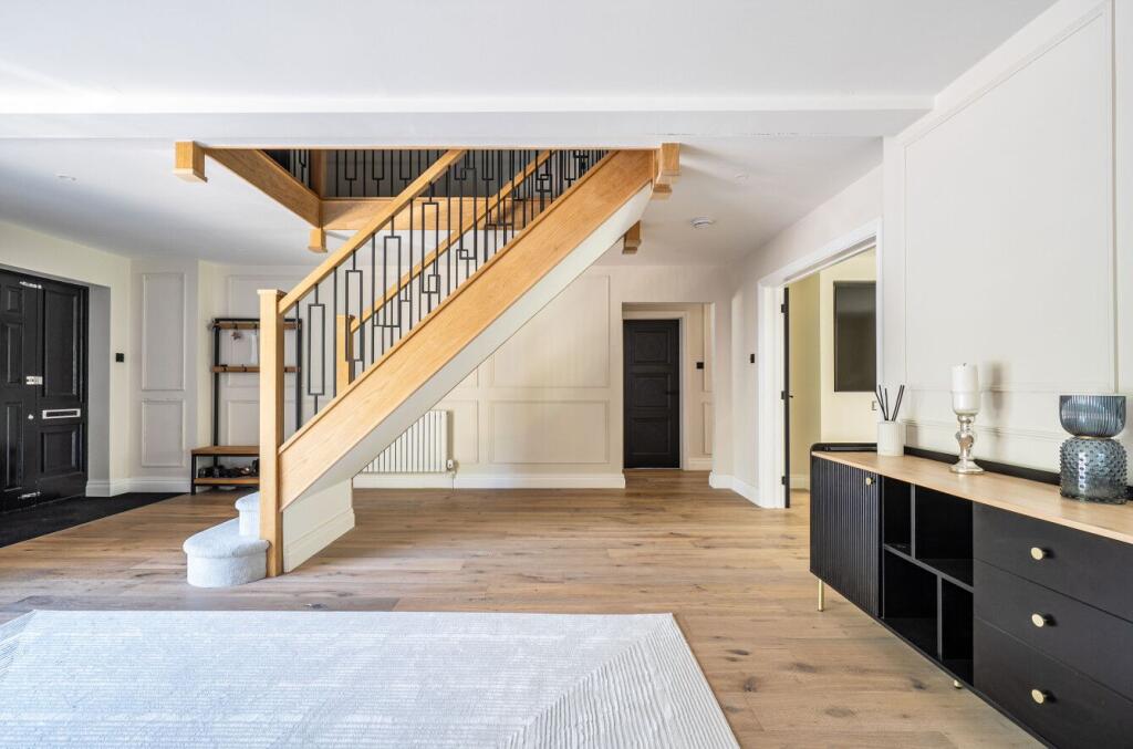 Westbury Road, Warminster, BA12 - View 3