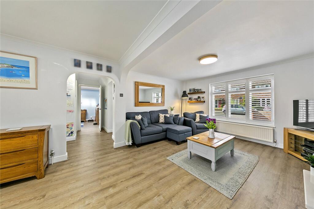 Montford Road, Sunbury-On-Thames – pohled 4