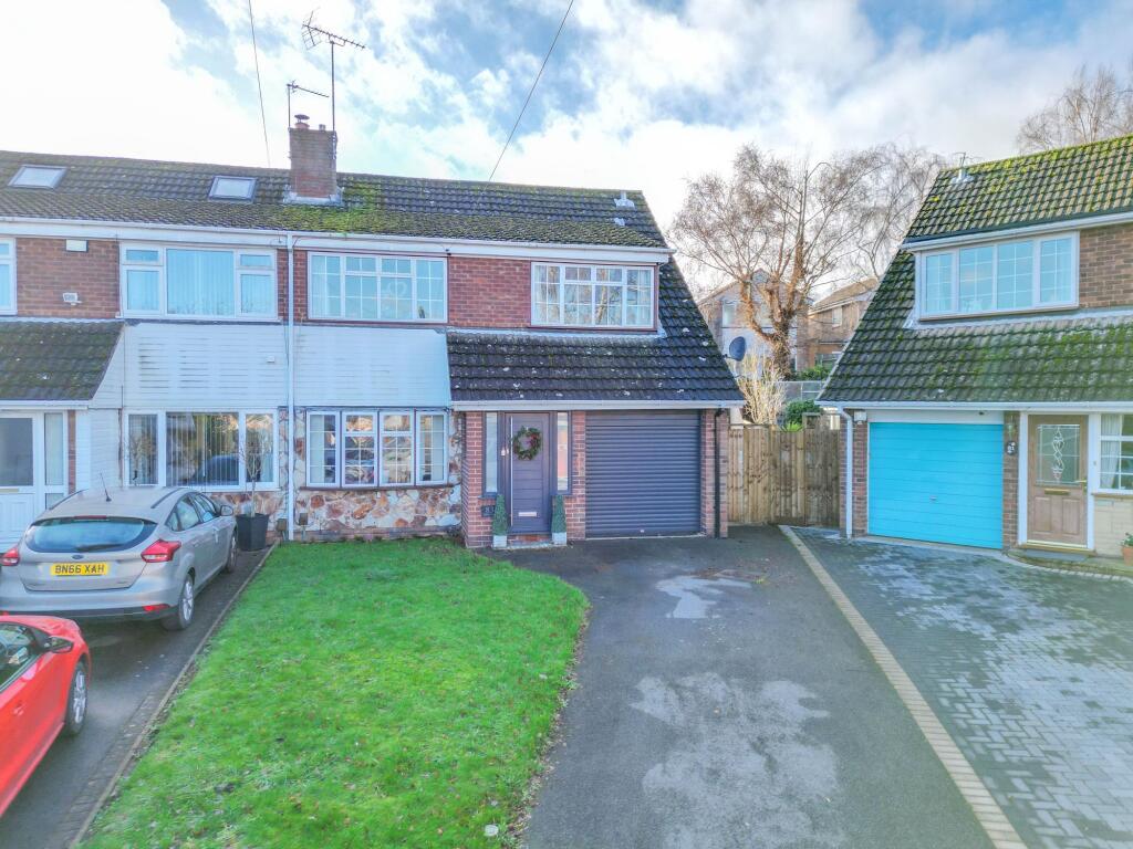 Main image of property: Waltham Crescent, Nuneaton, CV10