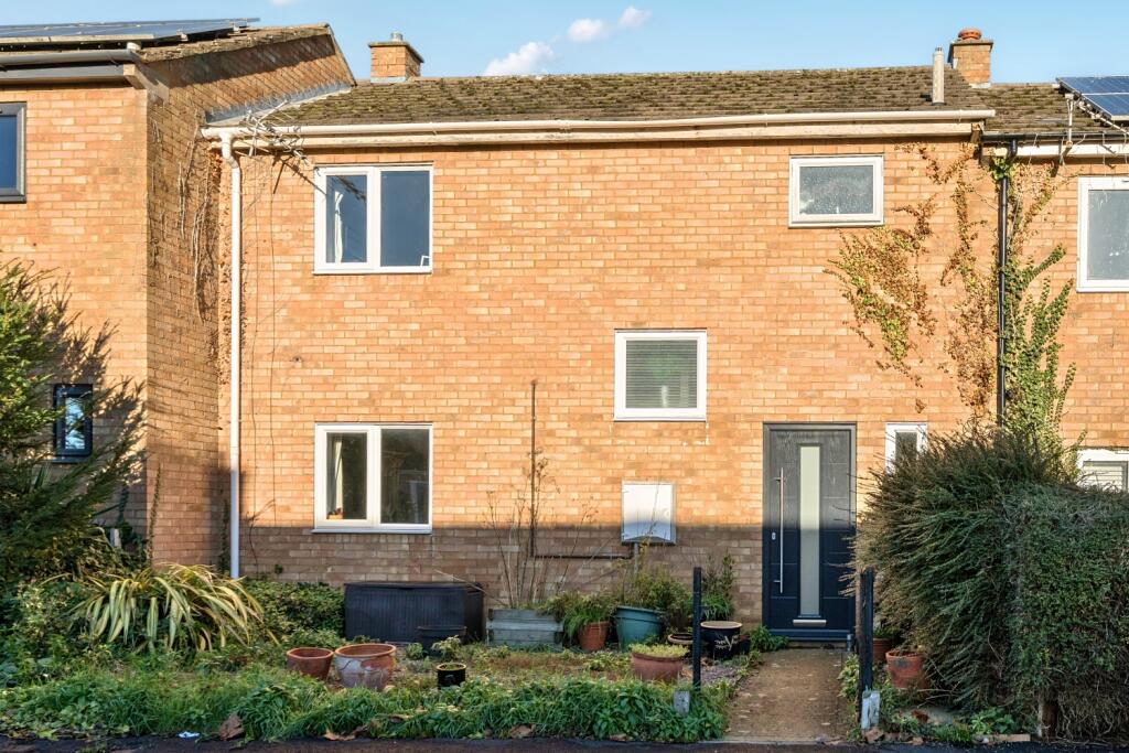 Main image of property: Sycamore Drive, Carterton, Oxfordshire, OX18