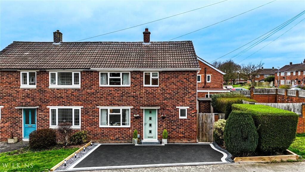 Chestnut Avenue, Tamworth, Staffordshire, B79