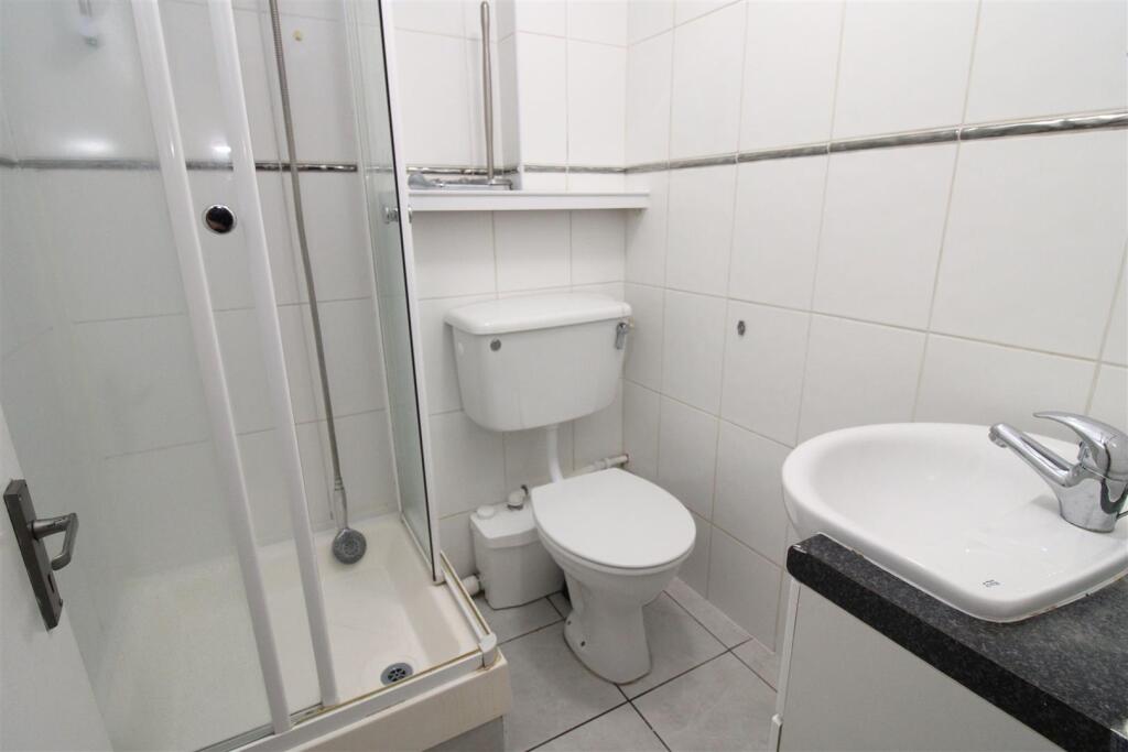 Apartment in Brighton - View 5