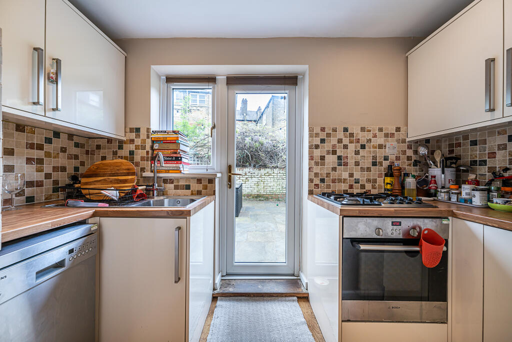 Apartment in London, Stockwell Park, Clapham - View 4