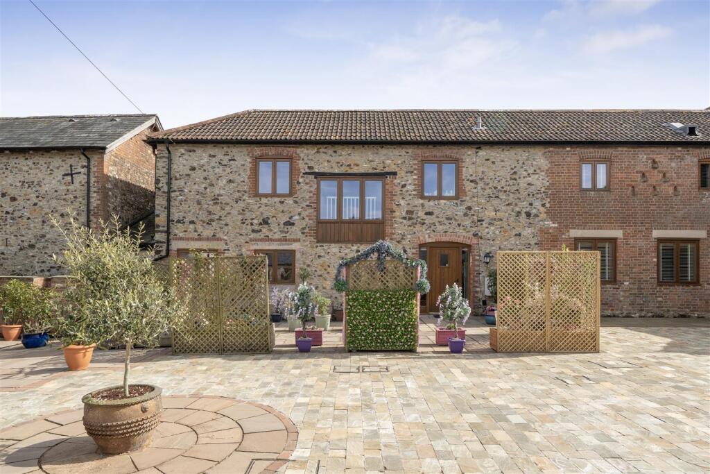 Main image of property: Honiton