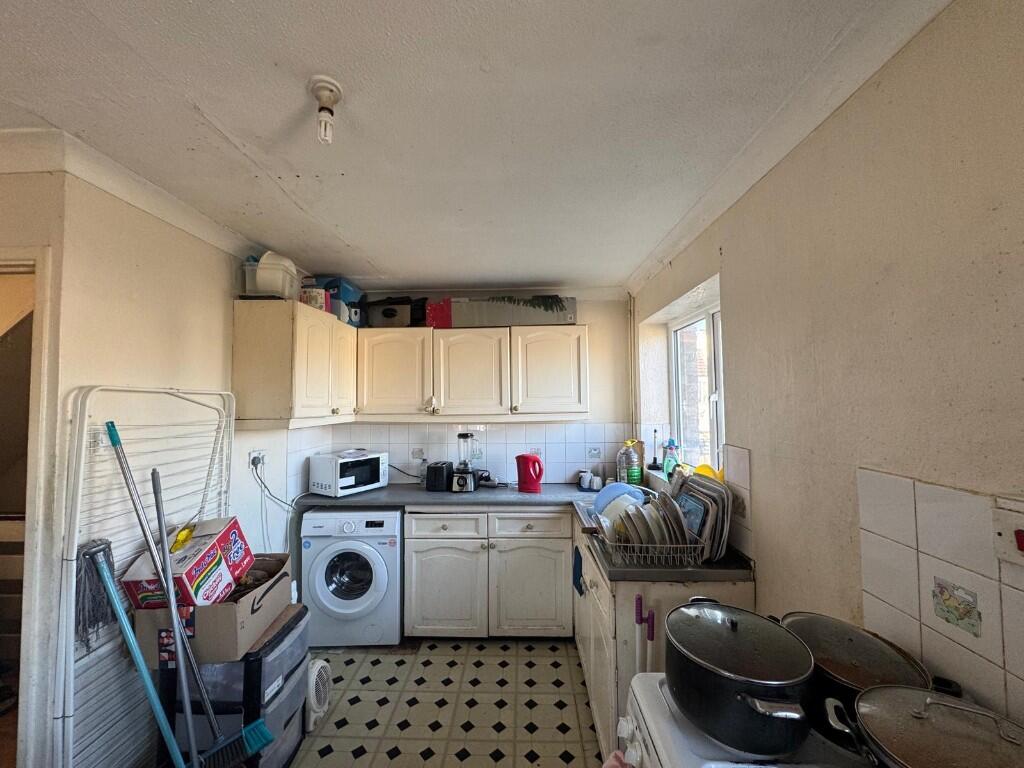 Tanhurst Walk, London, SE2 photo 4