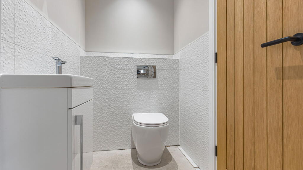 Additional image 16 of Wharf Farm, Dickens Heath Road