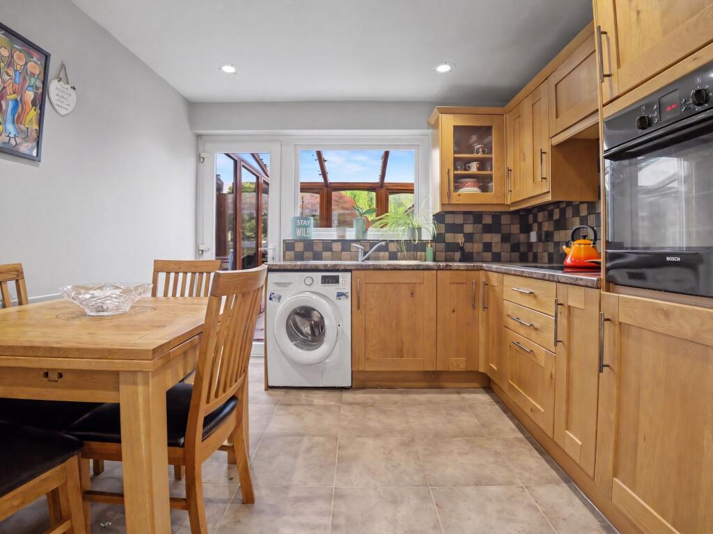 House in Southend-on-Sea - View 4