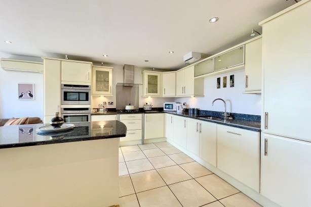 Apartment in Bournemouth - View 4