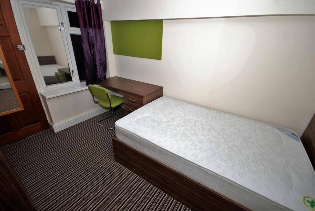 1 bedroom private hall for rent