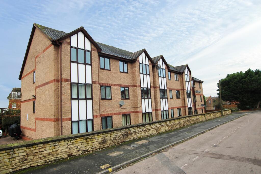 Main image of property: North Street, Rushden, Northamptonshire, NN10