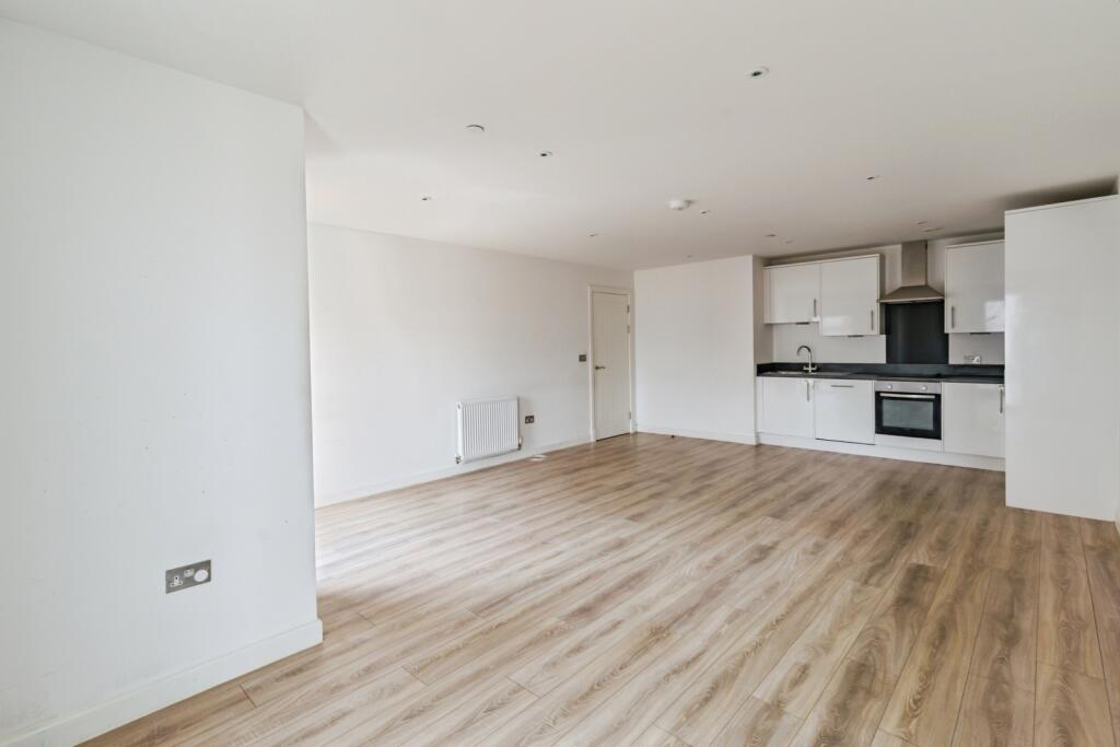 Apartment in Horsham, Oakhill - View 2