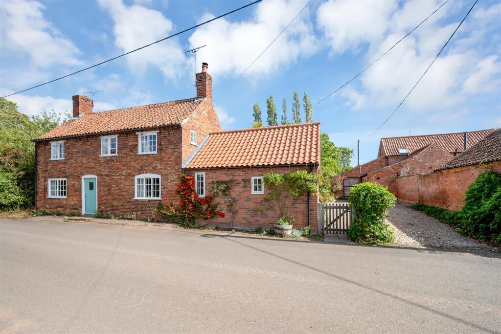 Main image of property: High Street, Holme, Newark