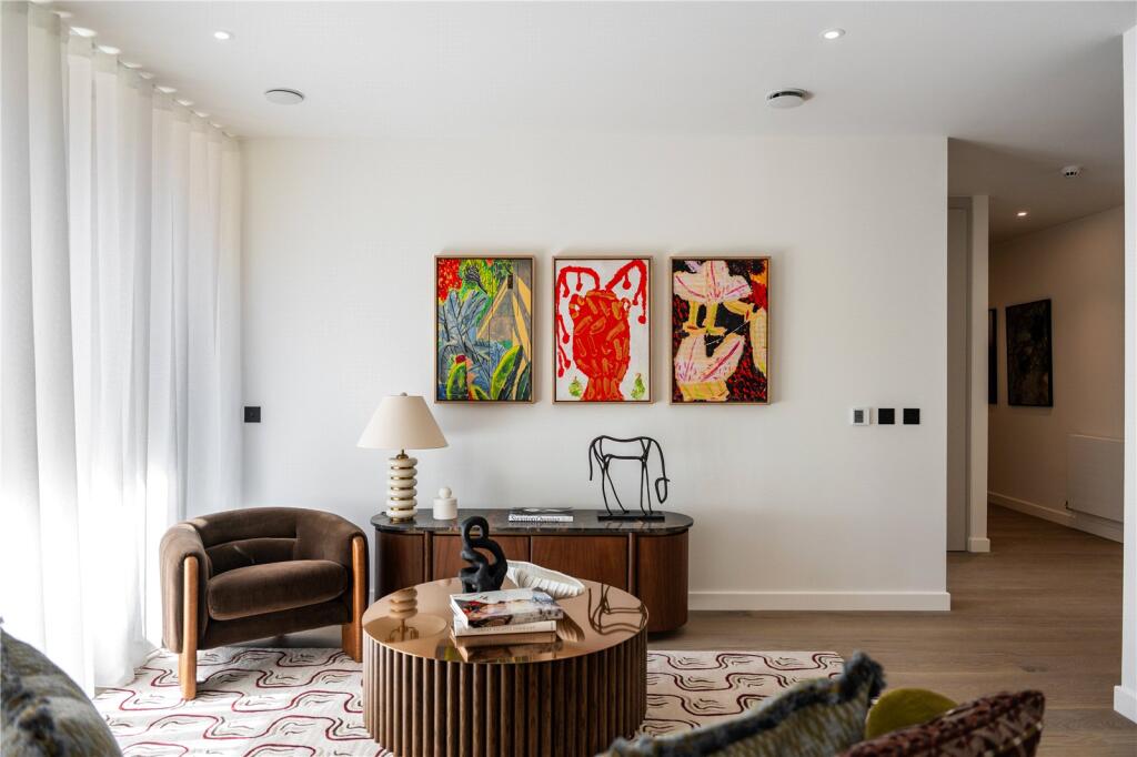Apartment in London - View 5