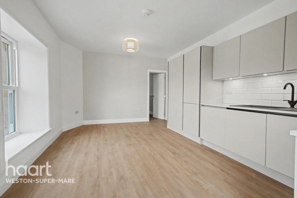 Main image of property: Ellenborough Park North, WESTON-SUPER-MARE