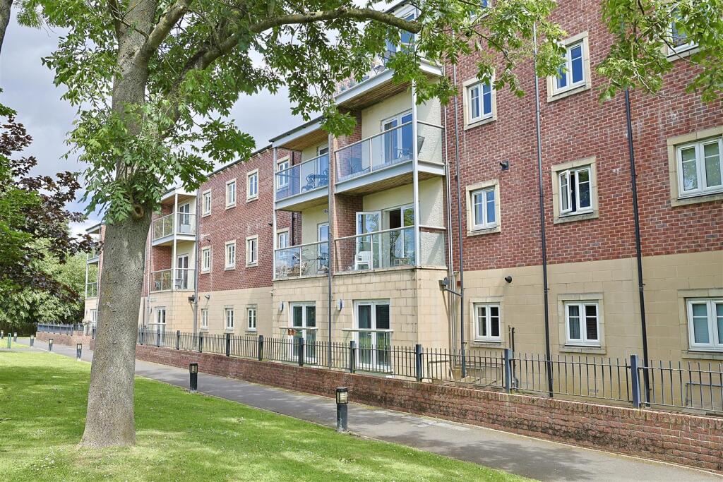 Apartment in Newcastle upon Tyne, Tyne and Wear - View 5