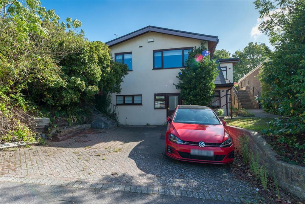 Main image of property: The Crescent, Canterbury