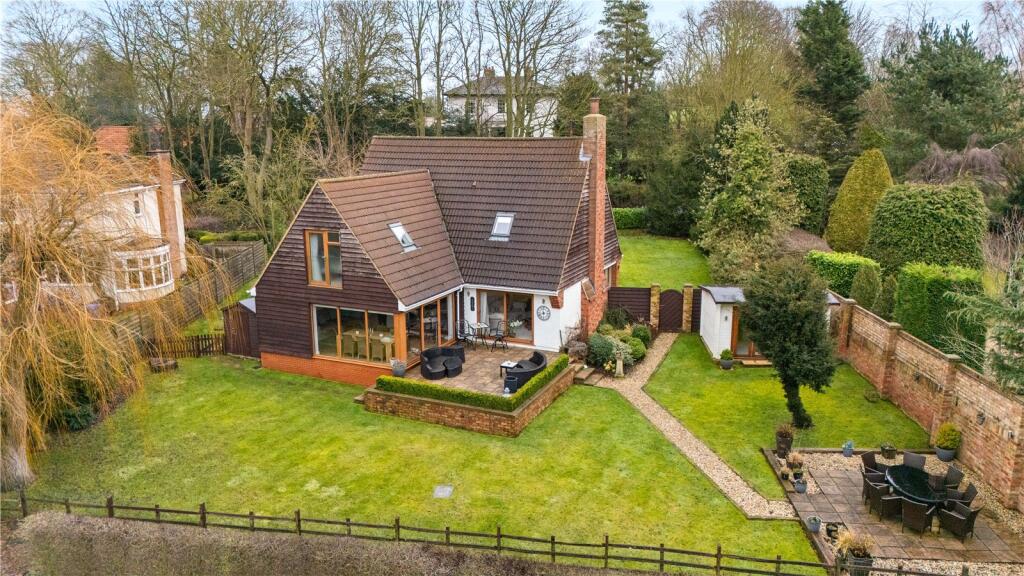 Main image of property: Main Road, Hatcliffe, Lincolnshire, DN37