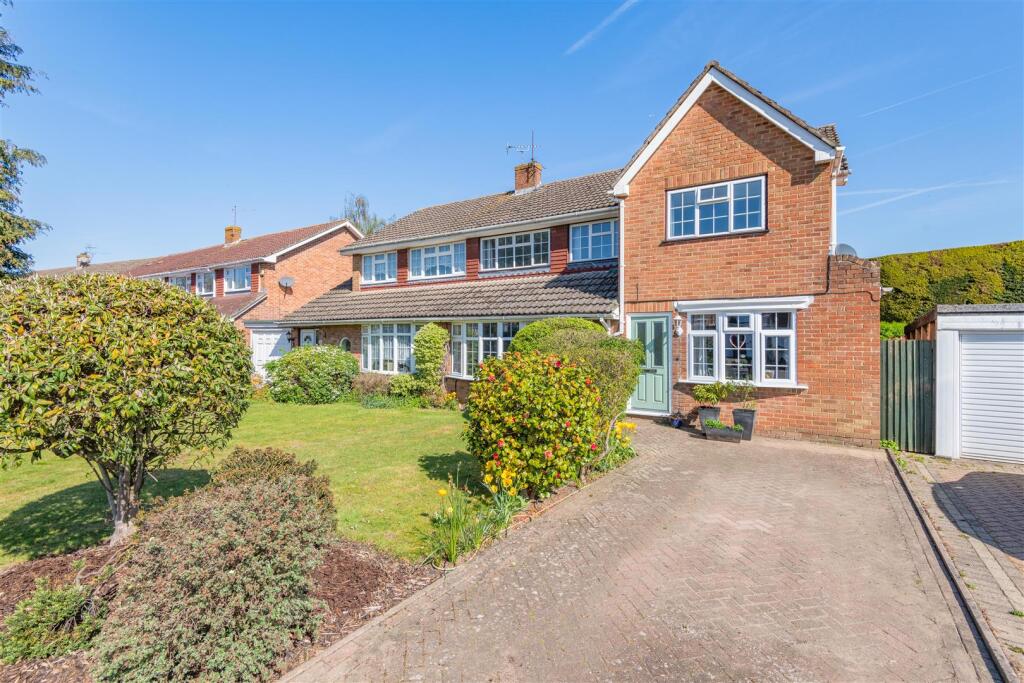 Main image of property: Brookfield Avenue, Larkfield, Aylesford