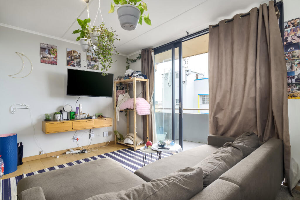 Main image of property: South Africa, Western Cape, Woodstock