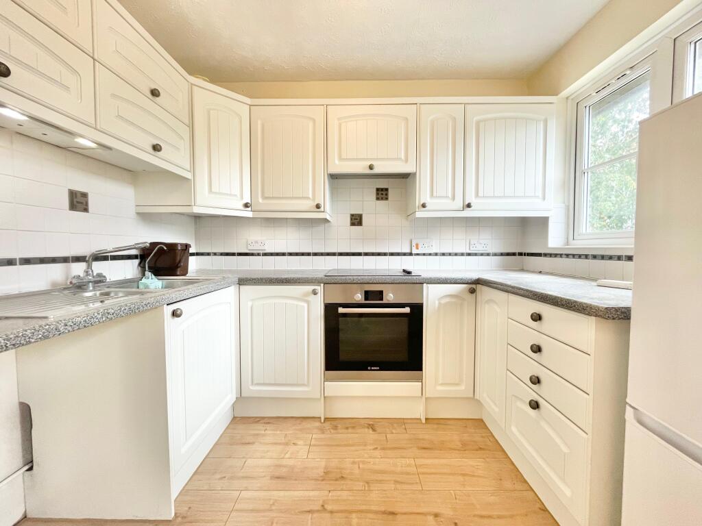 Apartment in Sidcup, Falconwood - View 3