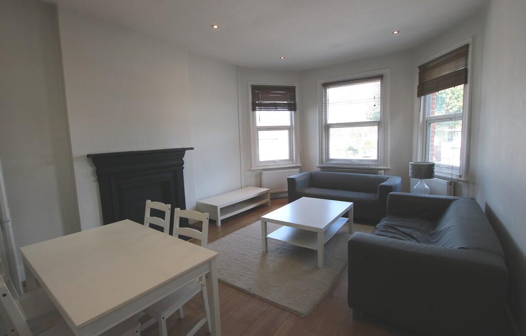Apartment in London - View 2