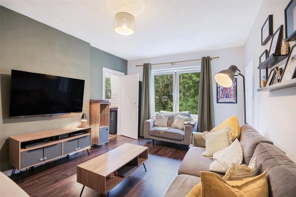 Apartment in Glasgow - View 2