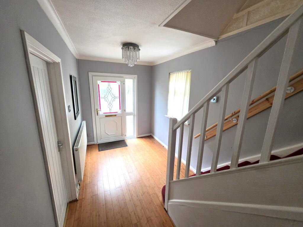 House in Newport - View 3
