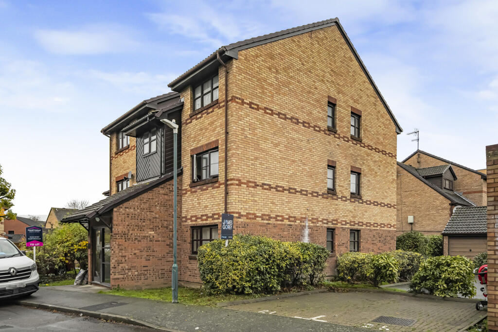 Main image of property: Kenwyn Road, Dartford, DA1 2TH